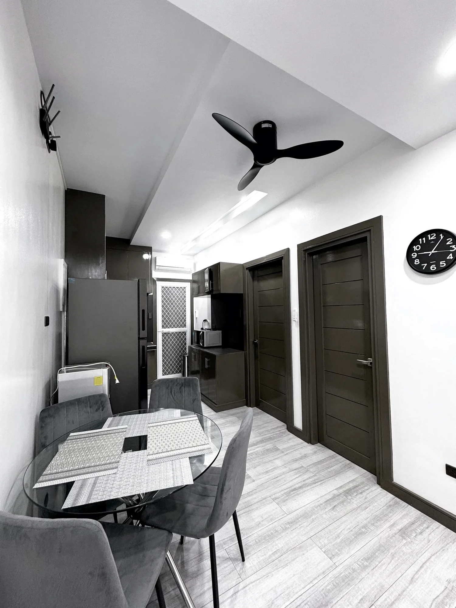 Two-bedroom dining area